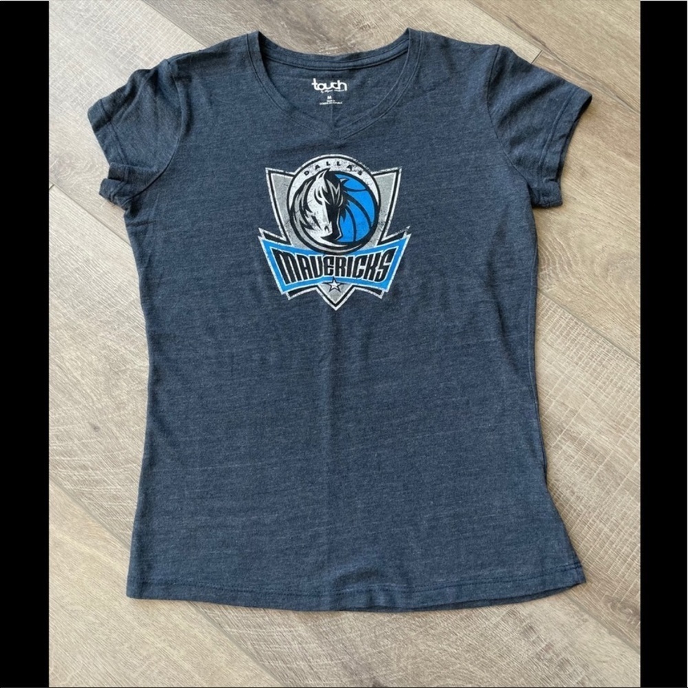 Touch by Alyssa Milano NBA Dallas Mavericks Heathered Navy V-Neck T-Shirt